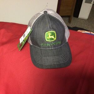 John Deere hat NWT